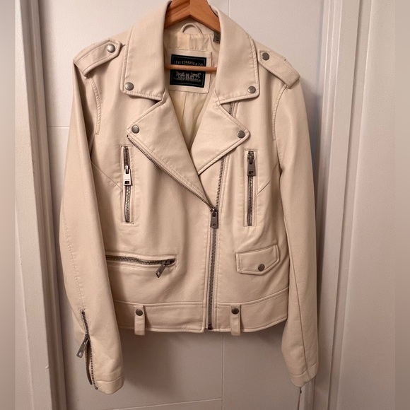 Levi’s Women’s Faux Leather jacket - Picture 2 of 16